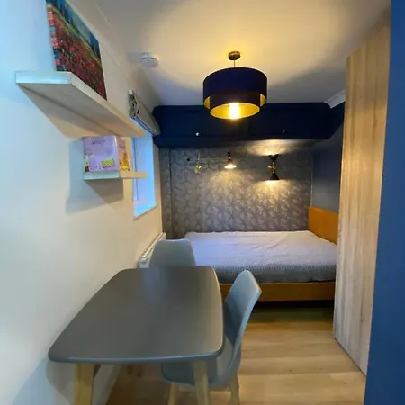 Stylish 1-Bed Studio London Exterior photo